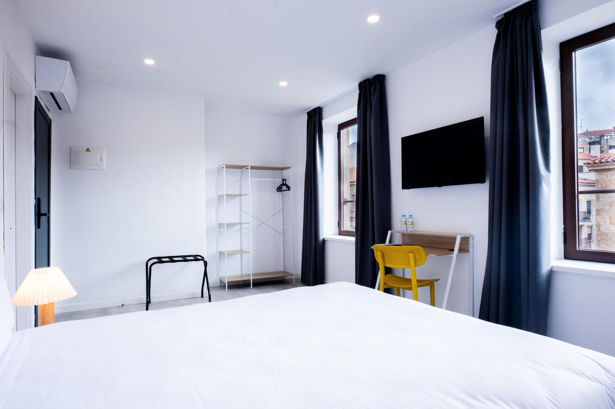 Hotel Gran Via By Gaiarooms Salamanca Bagian luar foto