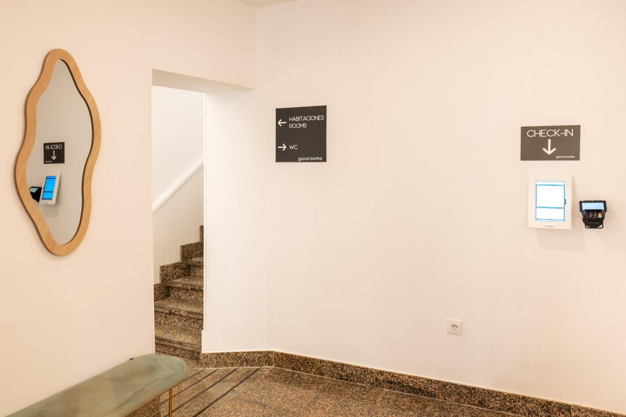 Hotel Gran Via By Gaiarooms Salamanca Bagian luar foto
