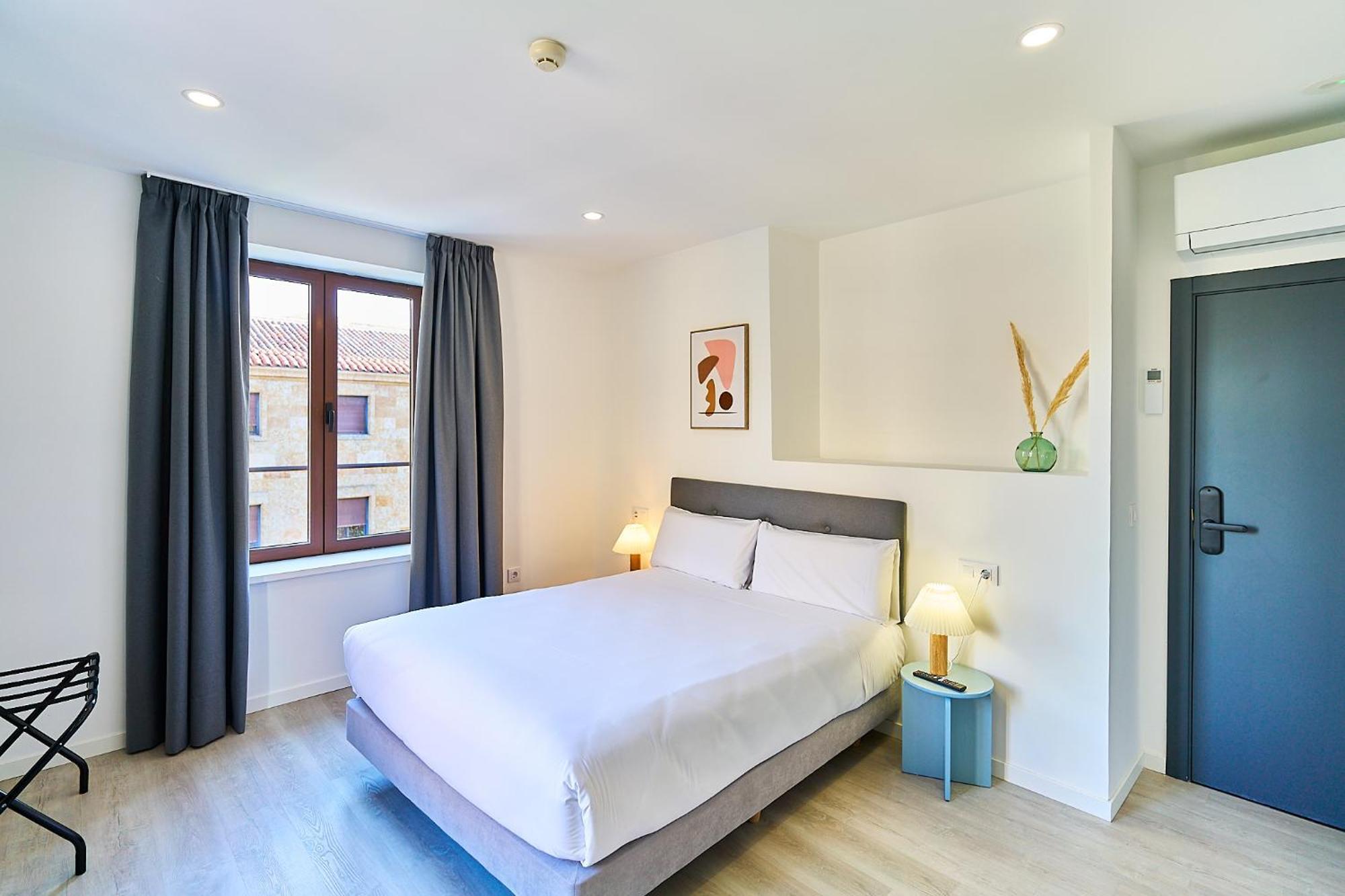 Hotel Gran Via By Gaiarooms Salamanca Bagian luar foto