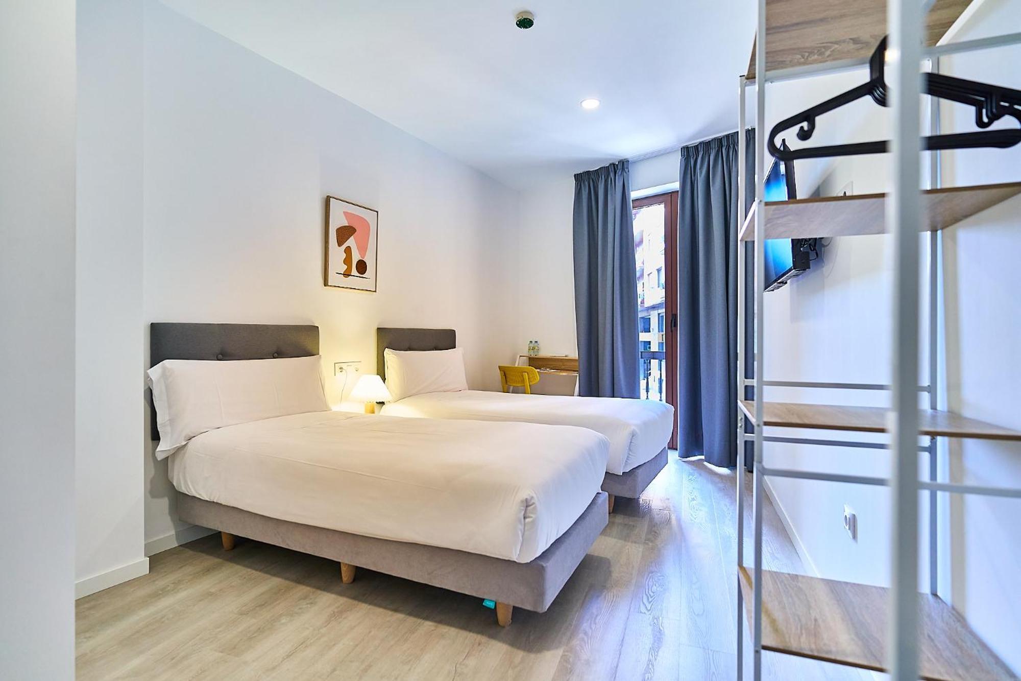 Hotel Gran Via By Gaiarooms Salamanca Bagian luar foto