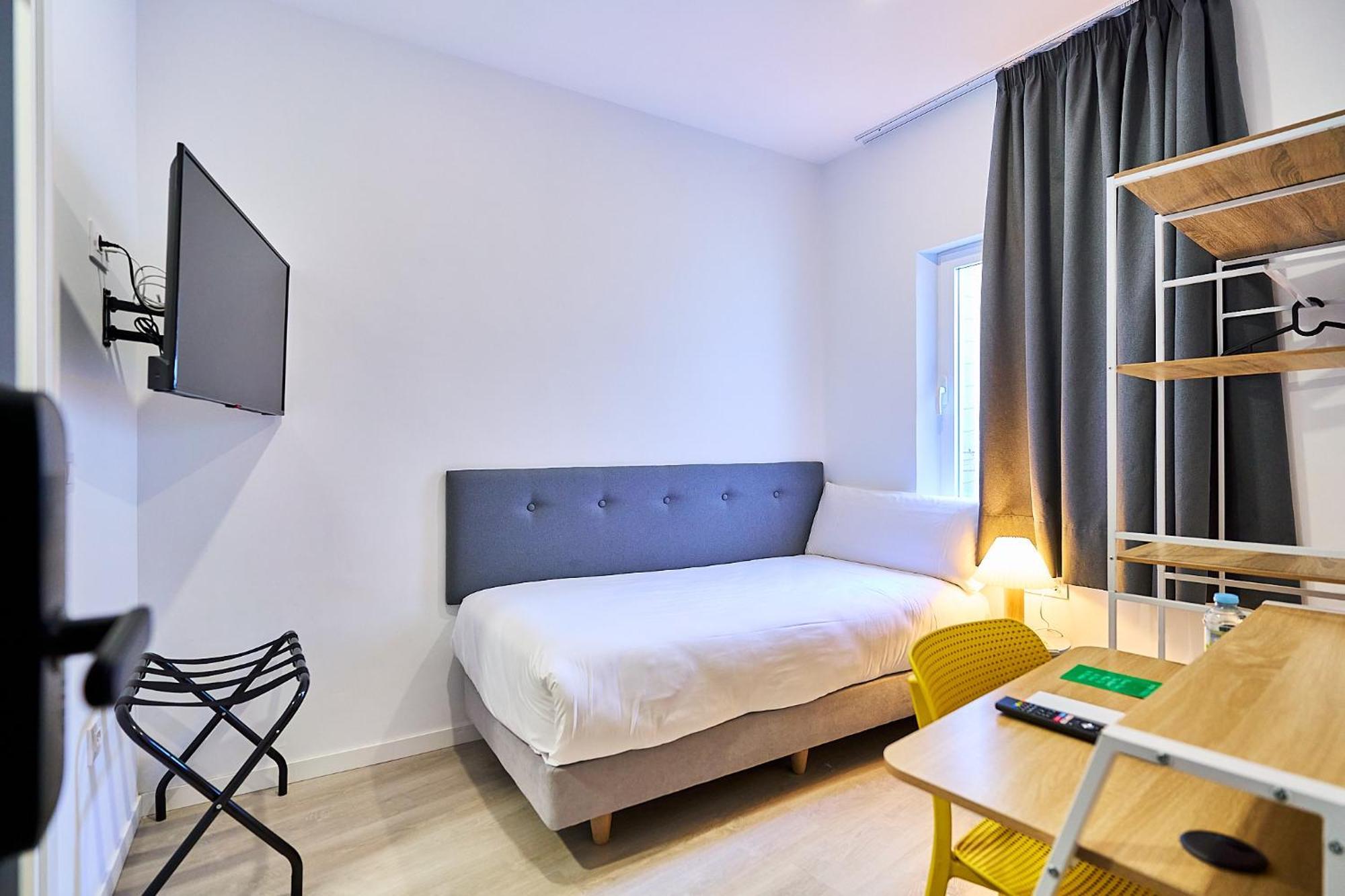Hotel Gran Via By Gaiarooms Salamanca Bagian luar foto